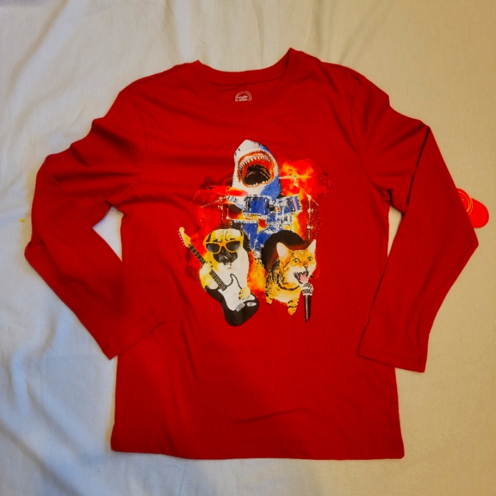 Wonder nation boys long sleves shirt.